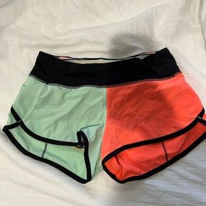 Lululemon Size 2 Seawheeze Shorts